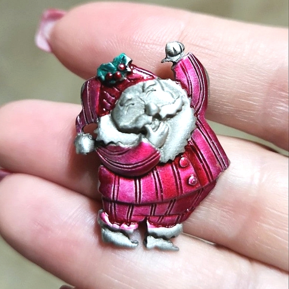 "JJ" Jonette Pewter Santa Clutch Pin